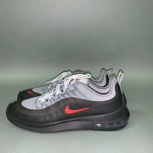 Nike Air Max Axis